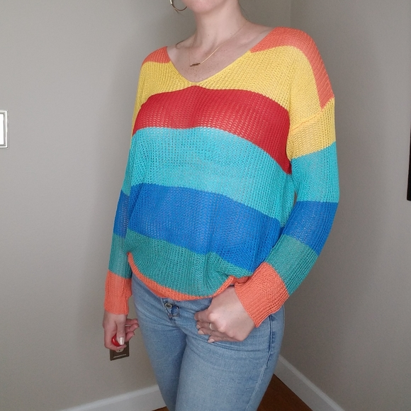 Bold Striped sweater - Picture 8 of 10